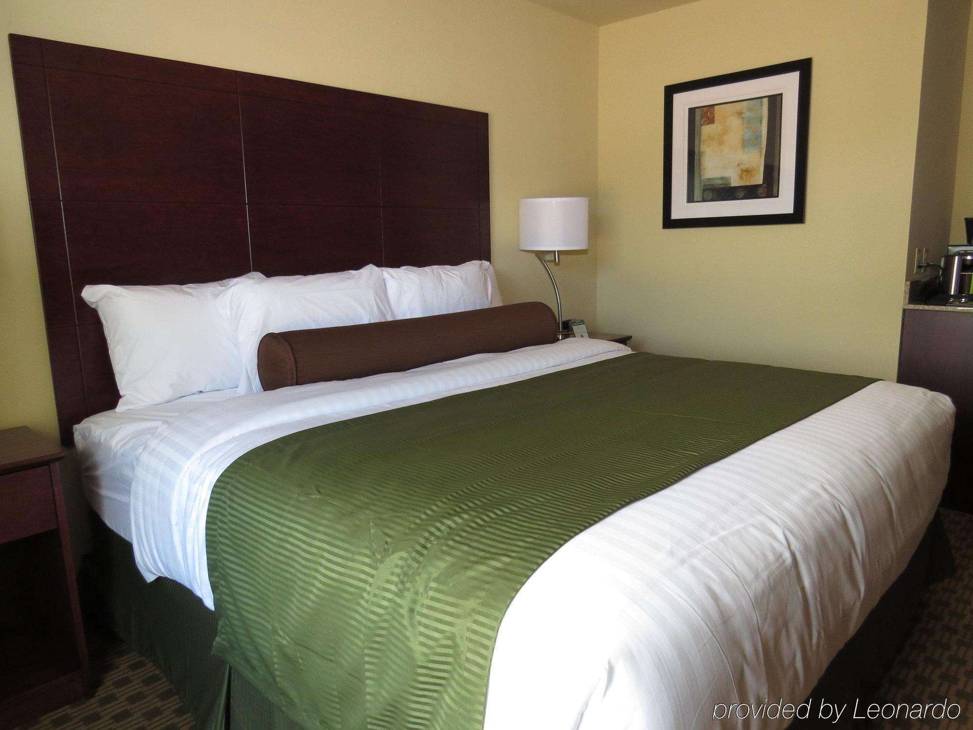 Cobblestone Inn & Suites - Hartington Екстериор снимка
